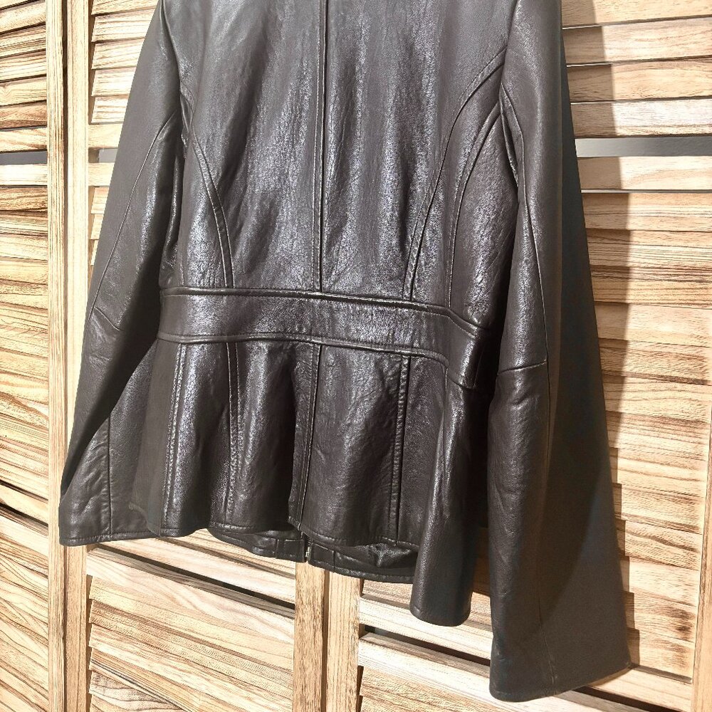 Anne Klein Chocolate Brown Leather Jacket Fitted Zip-Up Size Medium - Picture 3 of 8